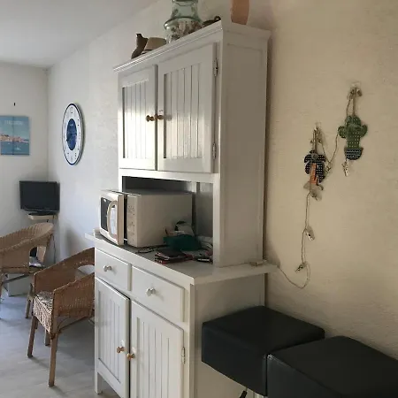 Sur Le Port De Port Apartment